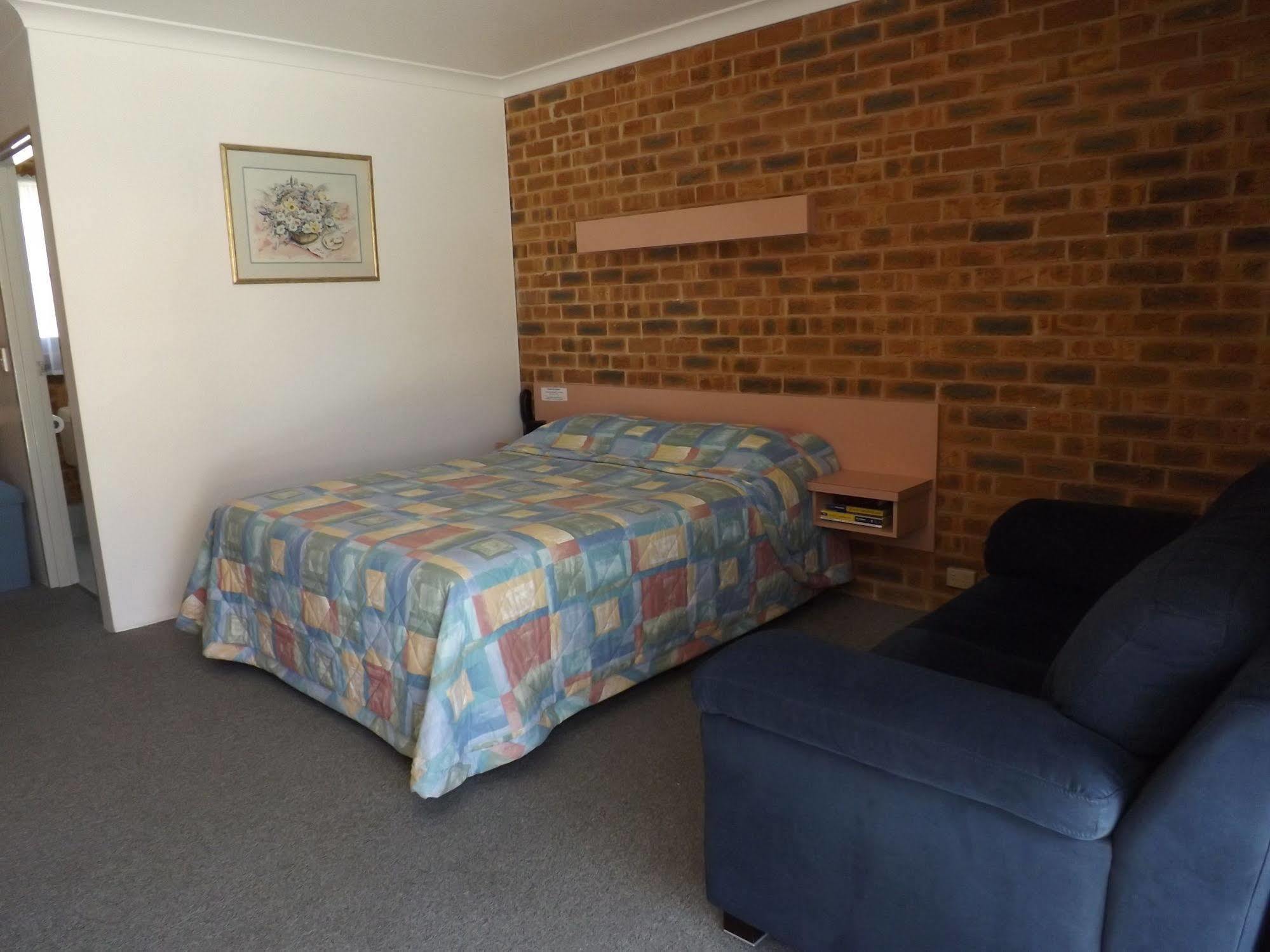 Lydoun Motel 奇尔特恩 外观 照片
