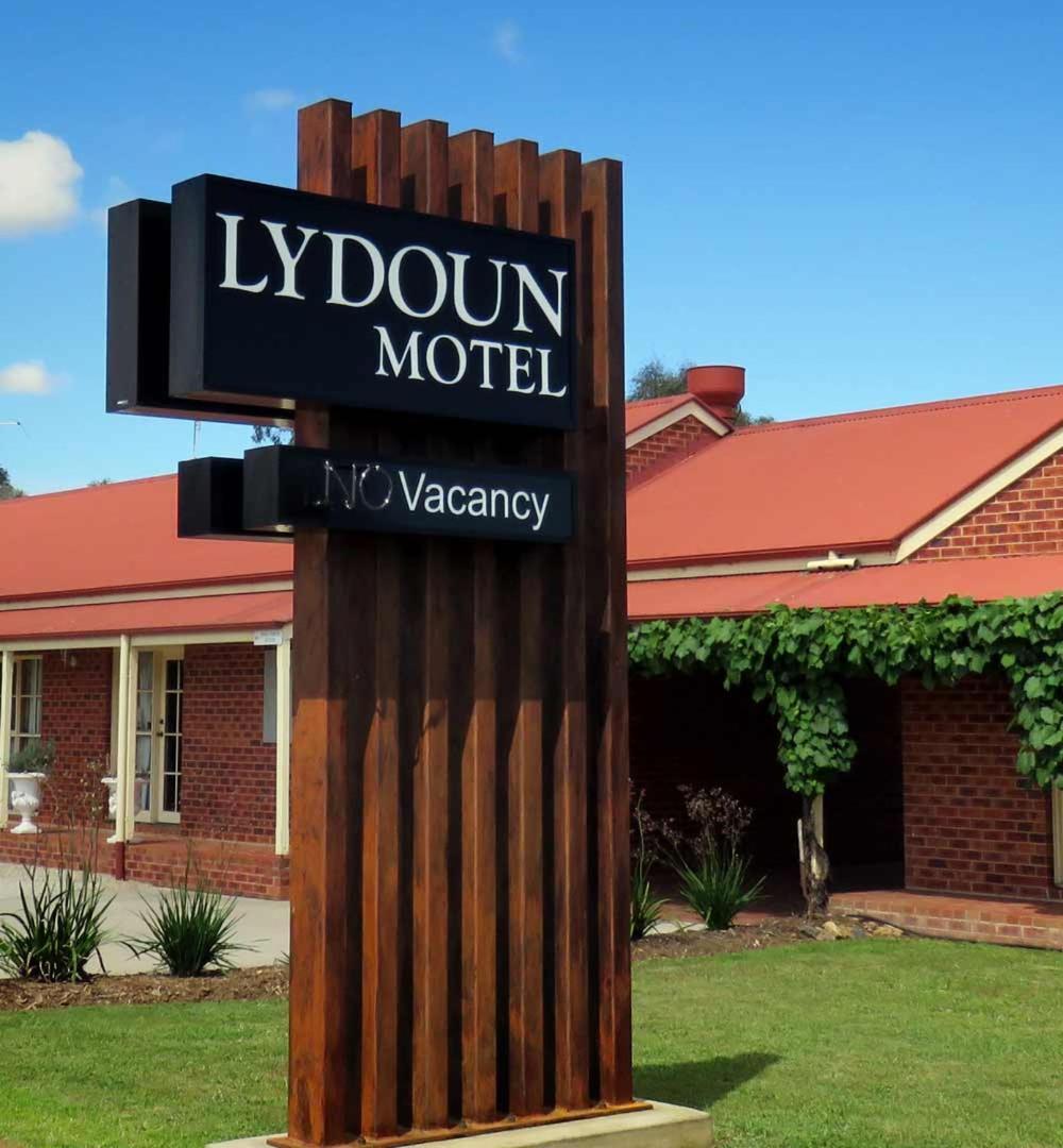 Lydoun Motel 奇尔特恩 外观 照片