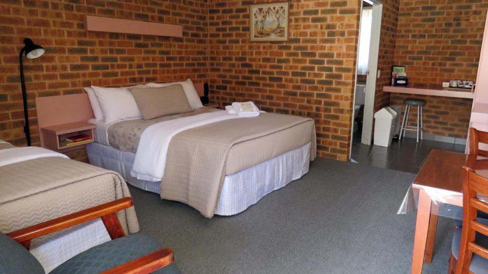 Lydoun Motel 奇尔特恩 外观 照片