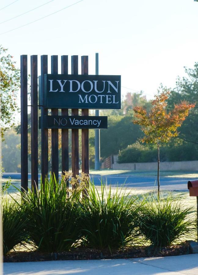 Lydoun Motel 奇尔特恩 外观 照片