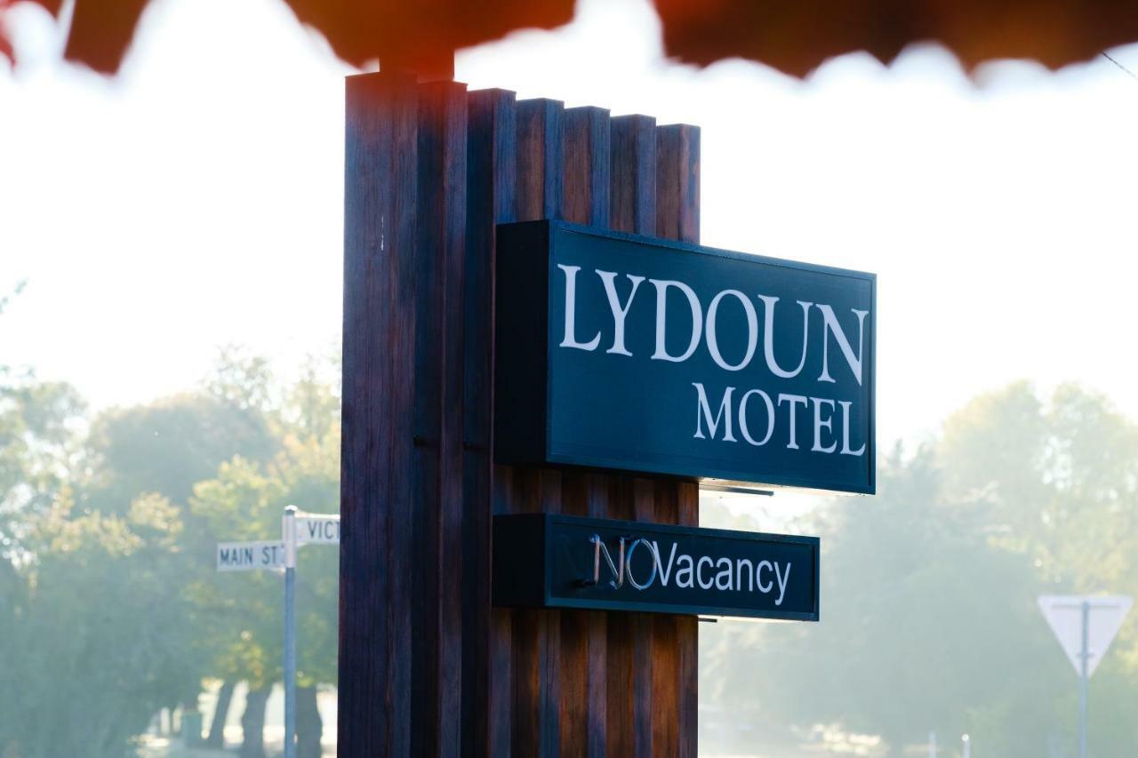 Lydoun Motel 奇尔特恩 外观 照片