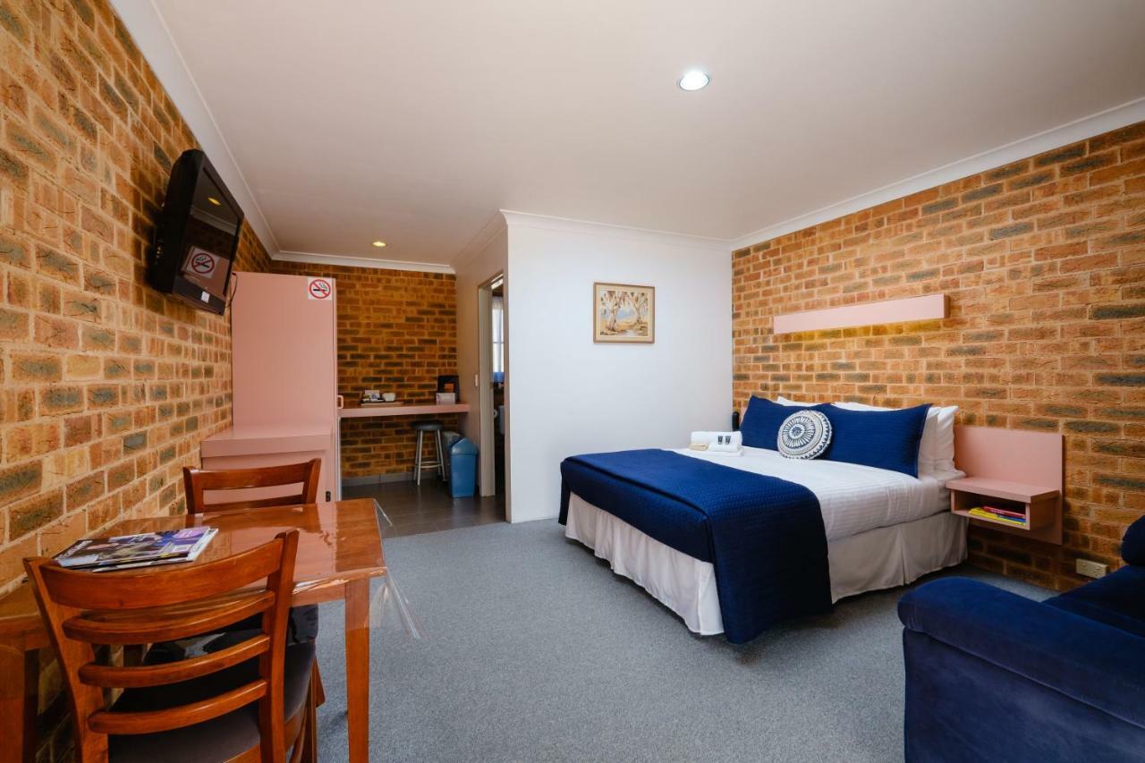 Lydoun Motel 奇尔特恩 外观 照片
